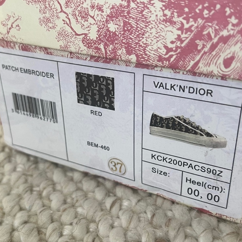 Christian Dior Sneakers - Picture 4 of 7